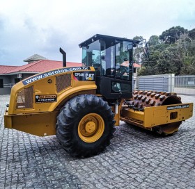 Rolo Compactador de Solo Vibratório CP54B